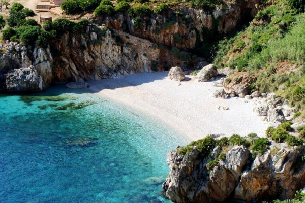 Trekking all'interno della Riserva naturale dello Zingaro