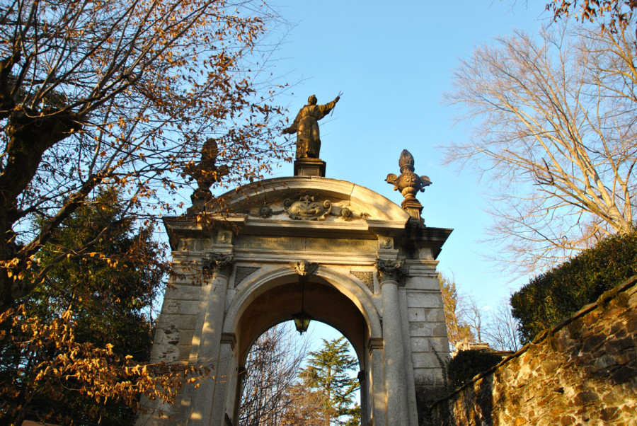 Monumento a San Francesco  -  Sacro Monte