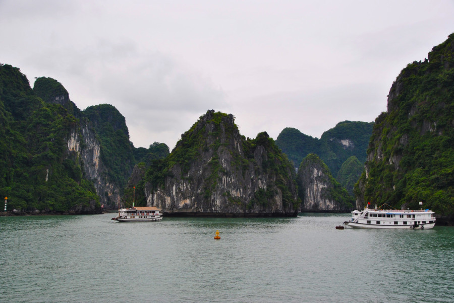 Tempo incerto sulla Baia di Halong