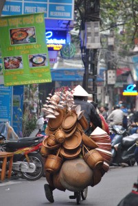 Venditore di cappelli - Hanoi, Vietnam