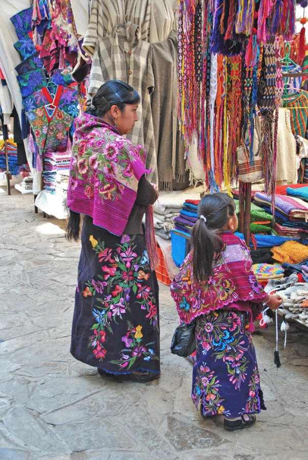 donne-in-abiti-locali-san-cristobal