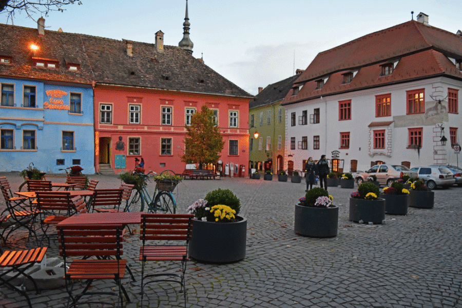 sighisoara-piazza1000