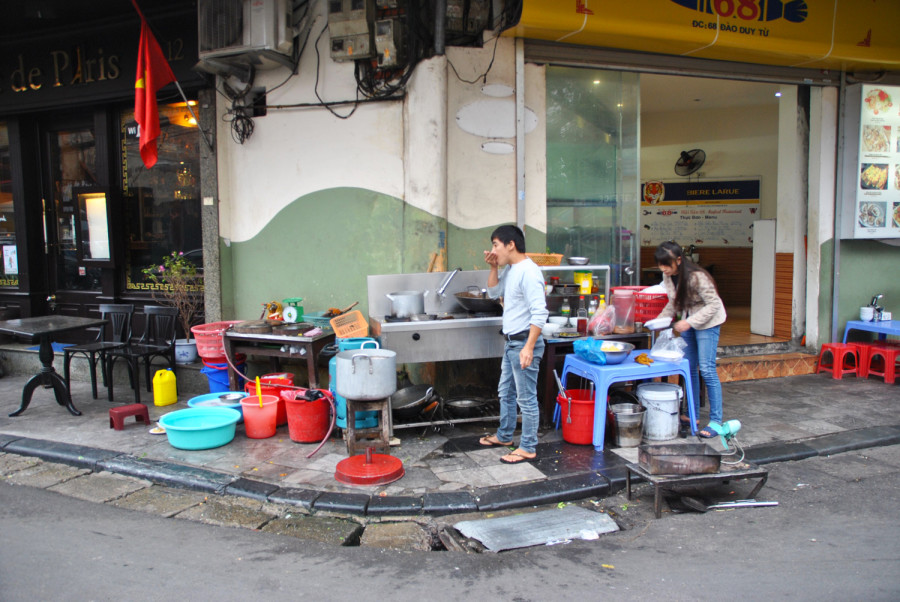 Hanoi, angoli di strada dediti allo street food