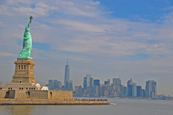 statua-libertà-skyline